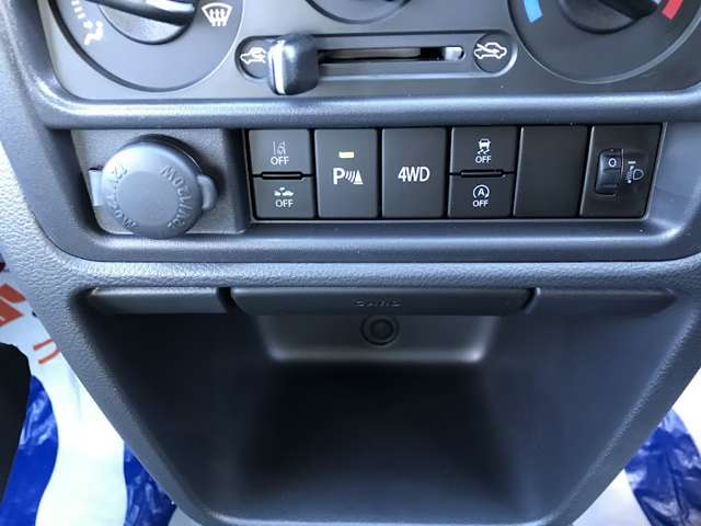U00047555389_4_001.jpg
