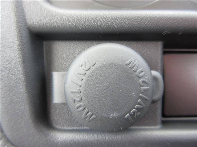 UJ0048469387_11_002.jpg