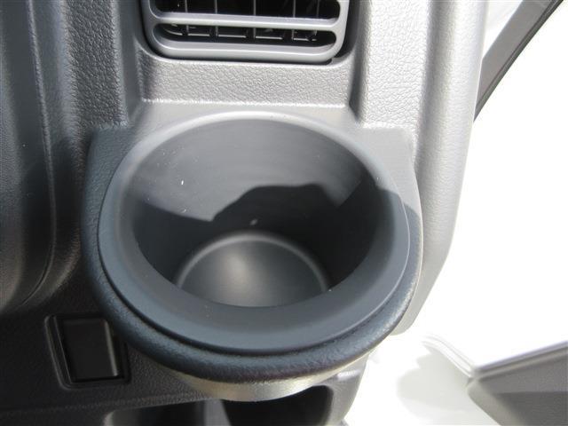 UJ0048469387_16_001.jpg