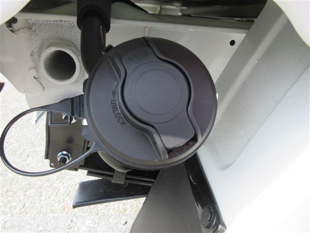 UJ0048469387_50_001.jpg