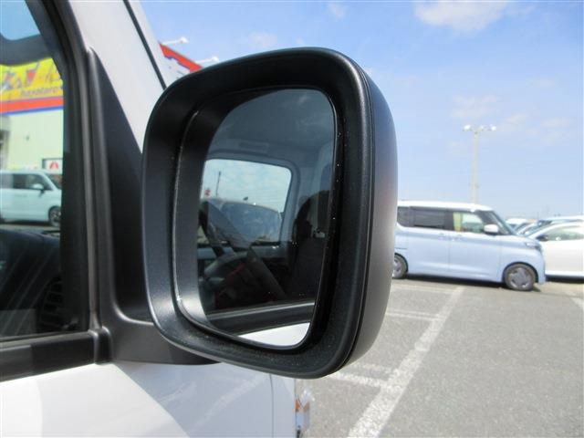 UJ0048469387_61_001.jpg