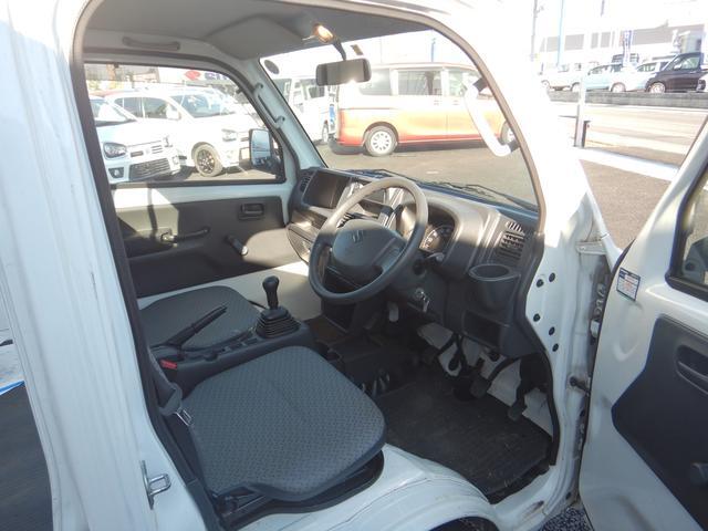 UZ0048511666_10_001.jpg