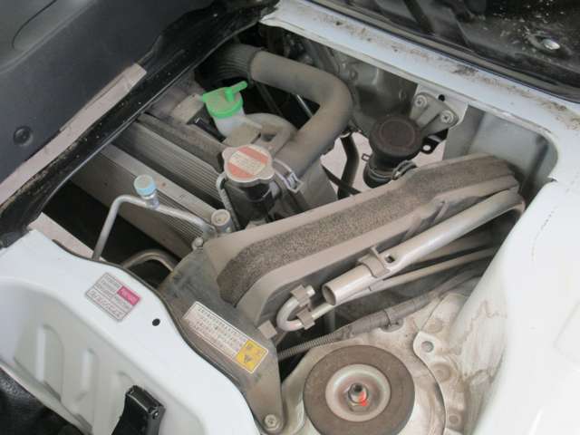 UZ0048308646_44_001.jpg