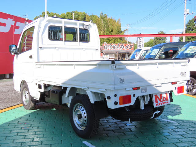 UZ0047527491_9_002.jpg