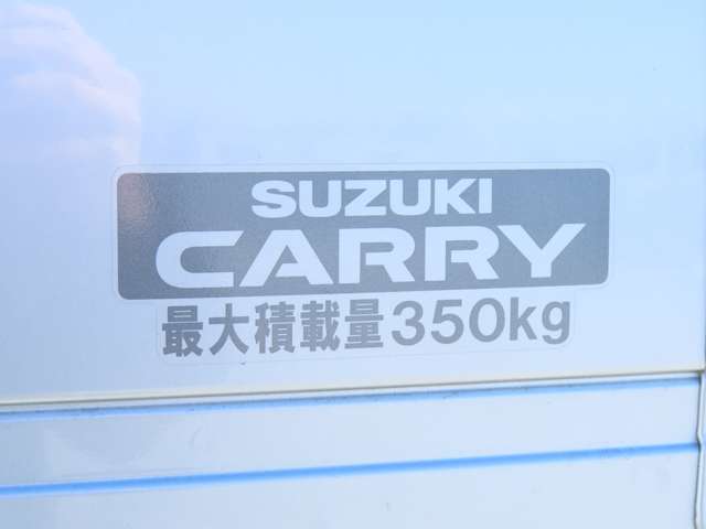 UZ0047966662_32_001.jpg