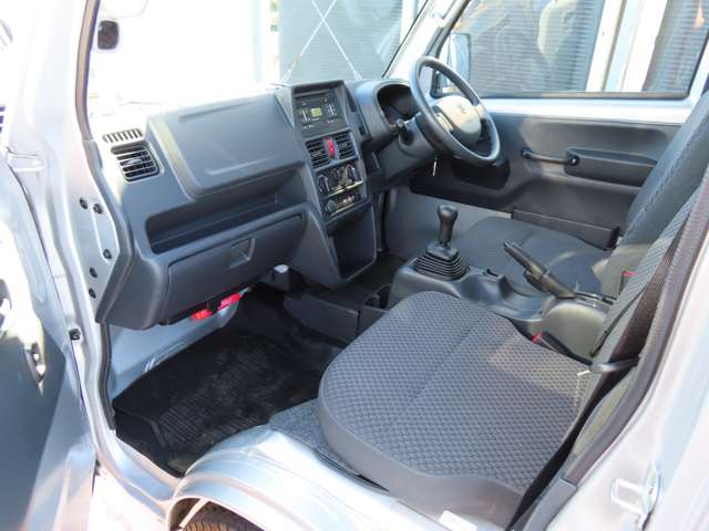 UZ0047966662_40_001.jpg