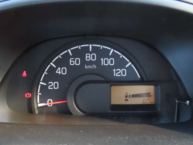 UZ0047966662_42_001.jpg