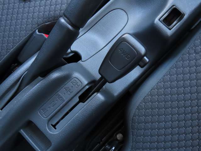 UZ0047966662_46_001.jpg