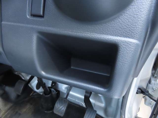 UZ0047966662_62_001.jpg