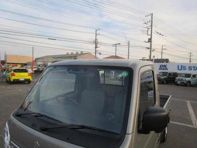 UZ0048177046_18_003.jpg