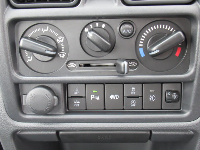 UZ0047149714_10_001.jpg