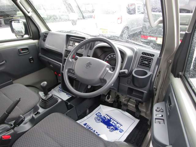 UZ0048487242_30_001.jpg