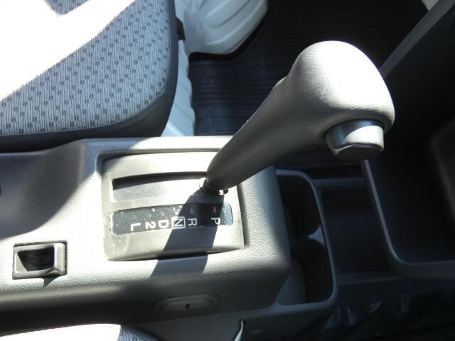 UZ0047089603_7_001.jpg