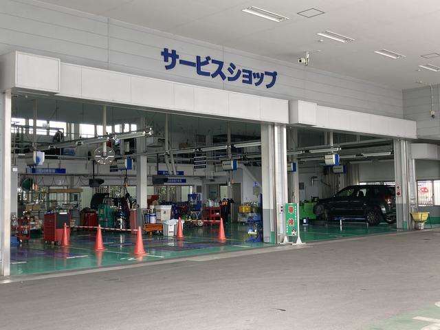 UZ0046240758_79_001.jpg