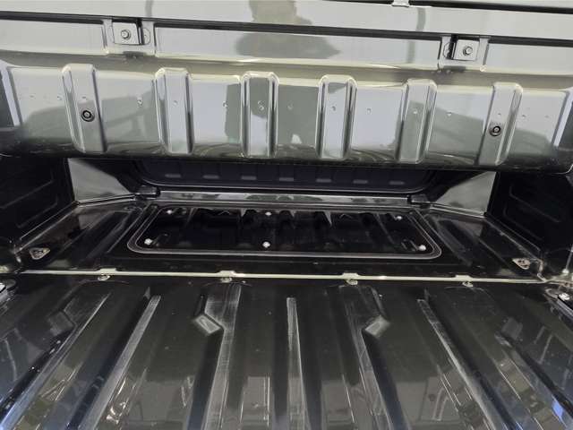 UJ0046726689_19_005.jpg