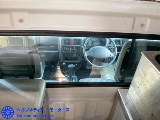 U00048492969_70_001.jpg