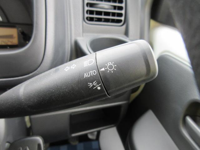 UZ0048048340_9_001.jpg