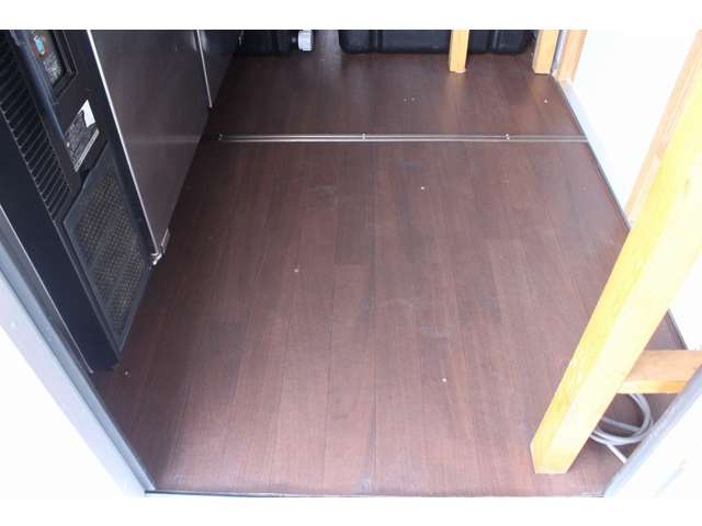 U00047418664_35_002.jpg