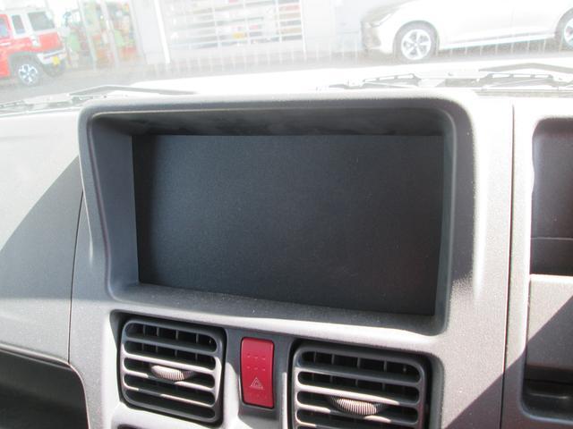 UZ0048187889_11_001.jpg