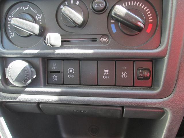 UZ0048187889_13_001.jpg