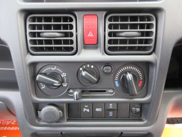 U00048540586_48_001.jpg