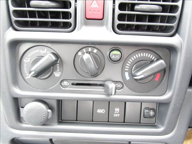UZ0048355930_5_001.jpg