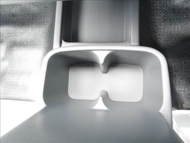 UZ0048355930_7_001.jpg