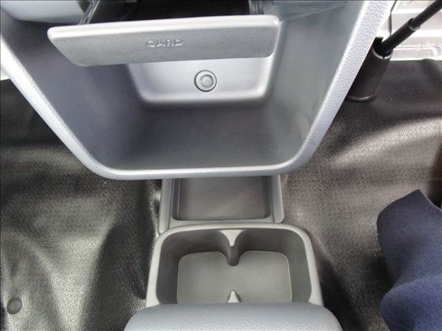 UZ0047298670_10_003.jpg
