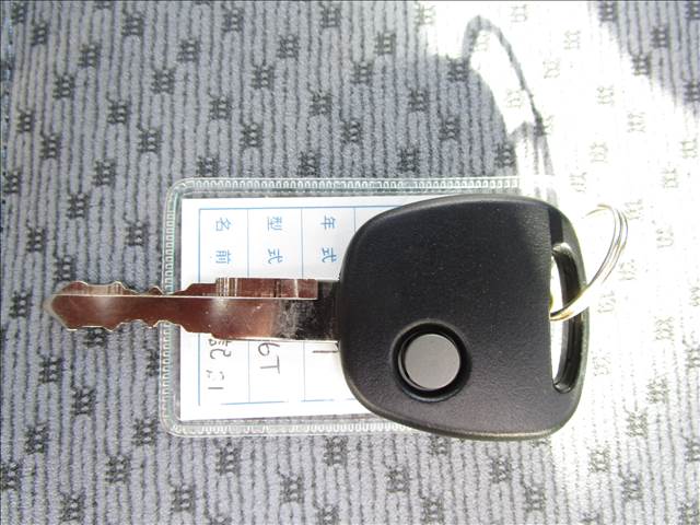 UZ0047298669_11_003.jpg