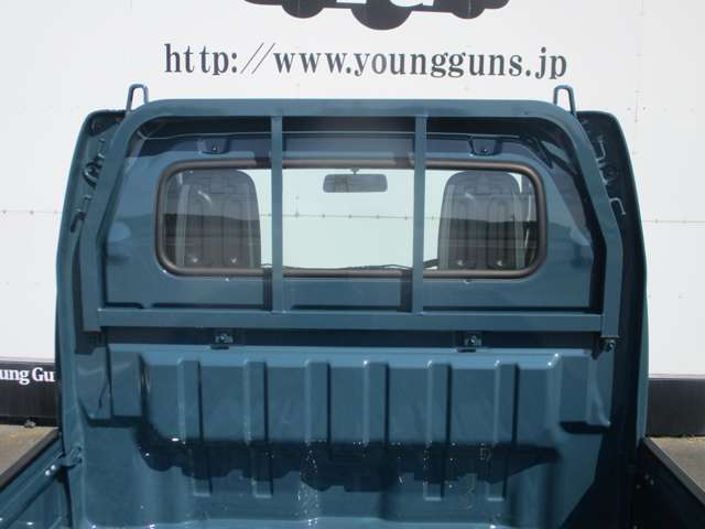 U00047694607_30_003.jpg