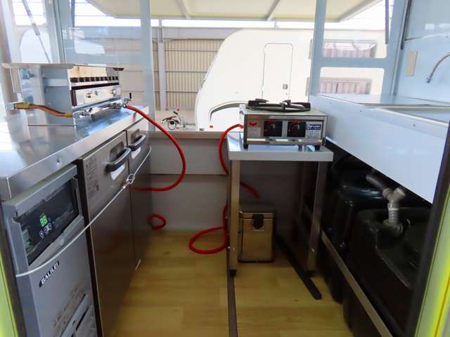 U00046131877_3_001.jpg