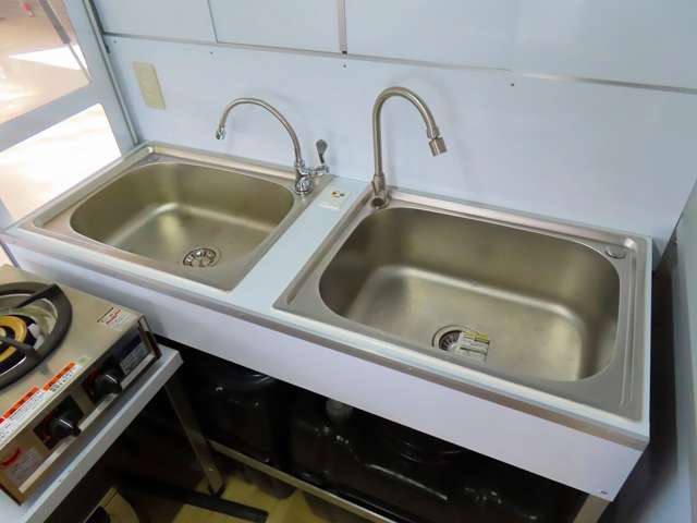 U00046131877_6_001.jpg