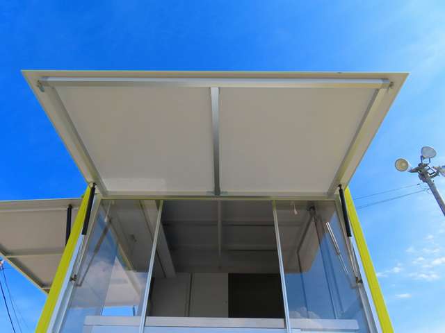 U00046131877_73_001.jpg