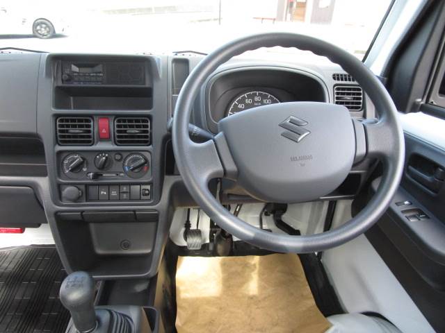 UZ0046972988_6_001.jpg