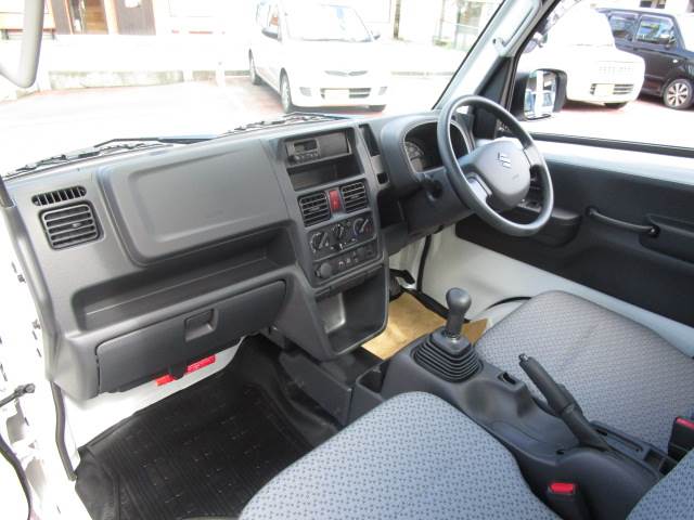 UZ0046972988_8_001.jpg