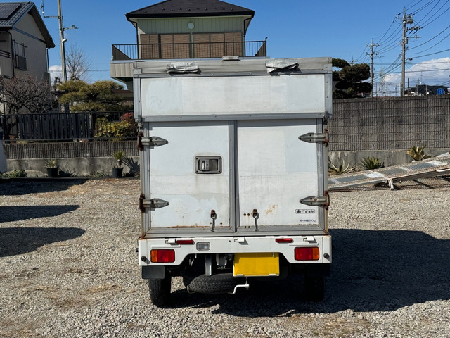 UZ0048368415_4_001.jpg