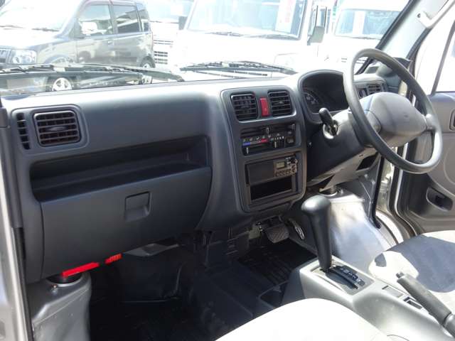 UJ0048494414_14_001.jpg