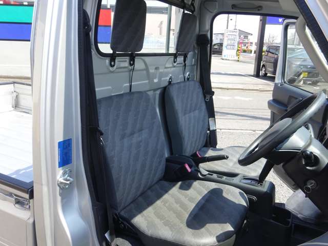 UJ0048494414_15_001.jpg
