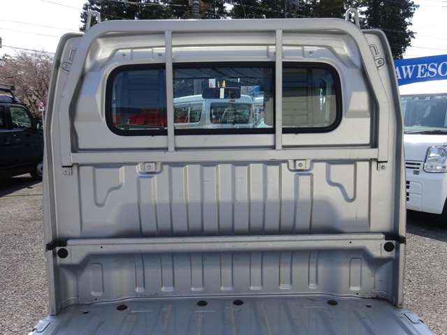 UJ0048494414_31_001.jpg