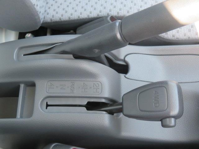 UJ0048015240_10_001.jpg