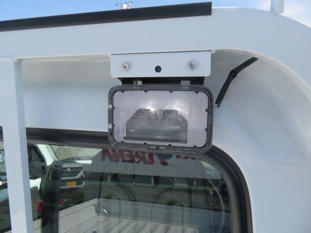 UJ0048015240_14_001.jpg