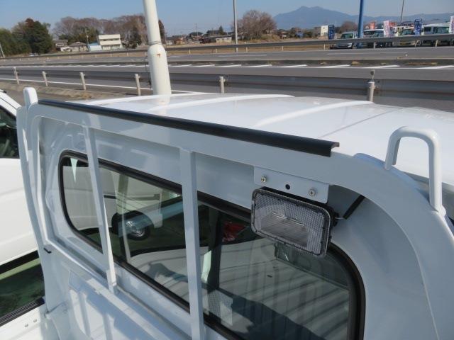 UJ0048015240_15_001.jpg