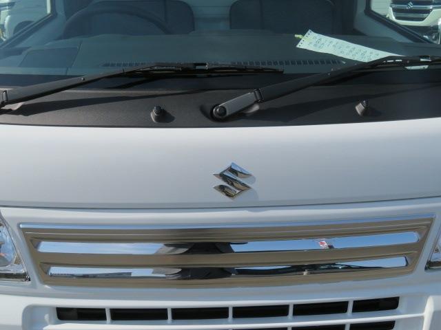 UJ0048015240_30_001.jpg