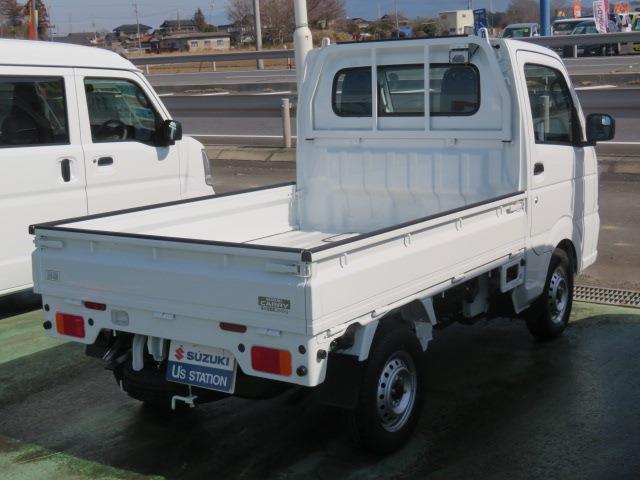 UJ0048015240_3_001.jpg