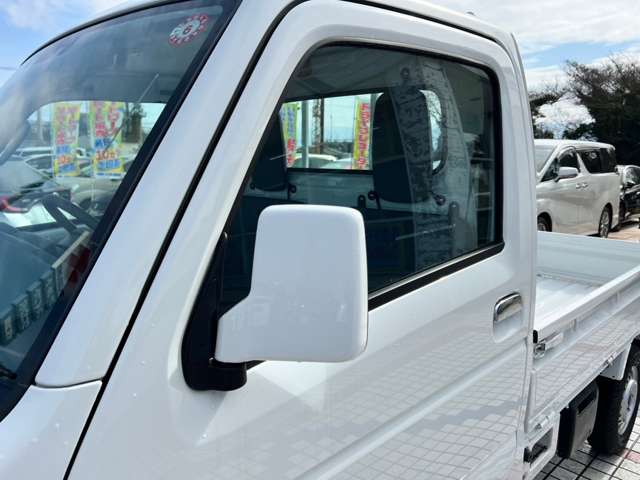 UJ0048015151_17_002.jpg