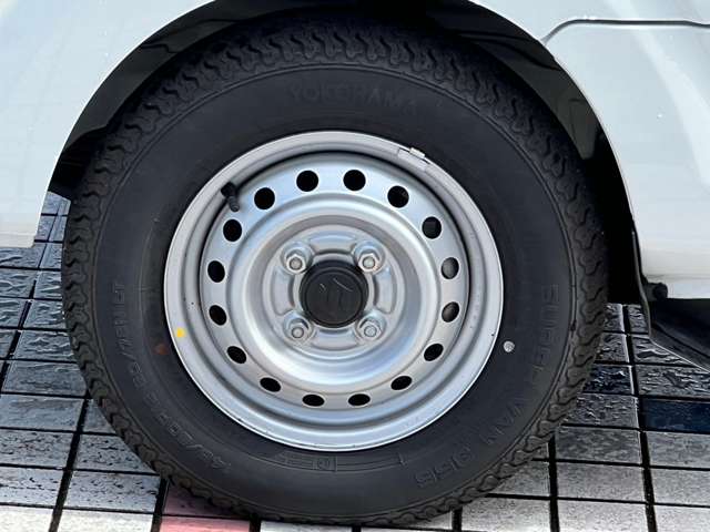 UJ0048015151_32_002.jpg