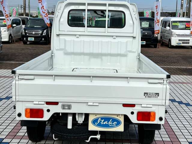 UJ0048015151_9_002.jpg