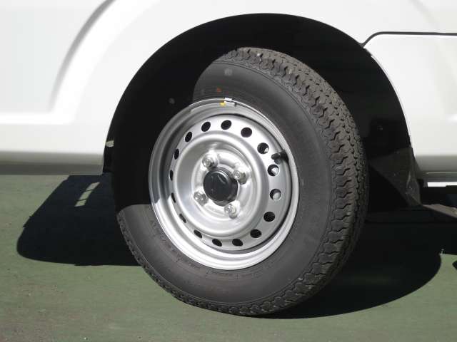 U00048051301_31_001.jpg