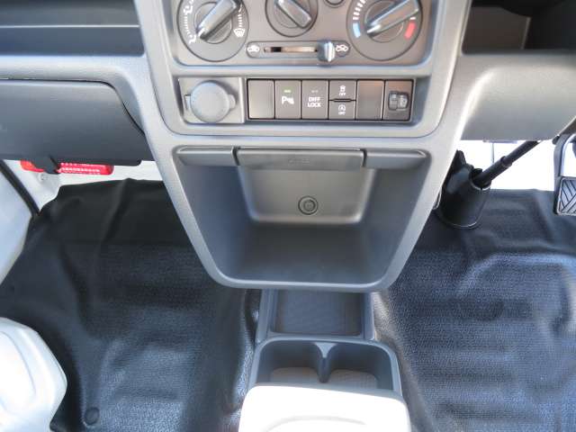 U00048051301_44_001.jpg