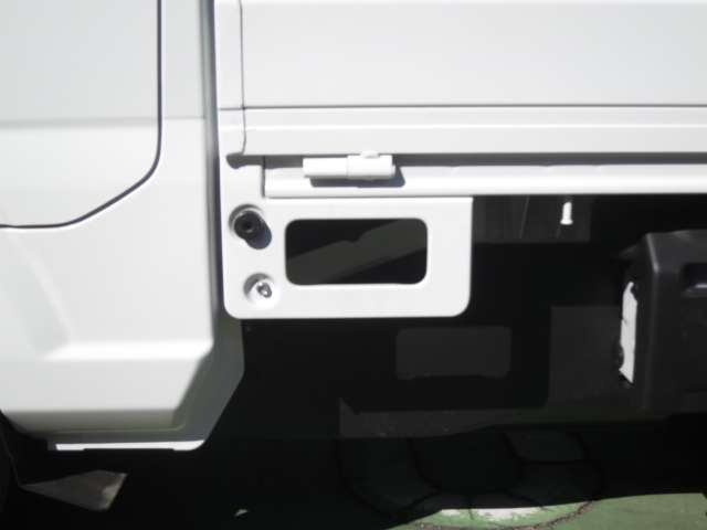 U00048051301_55_001.jpg